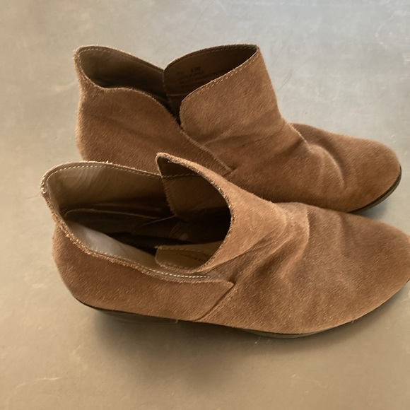 …me Too Booties - Picture 4 of 8